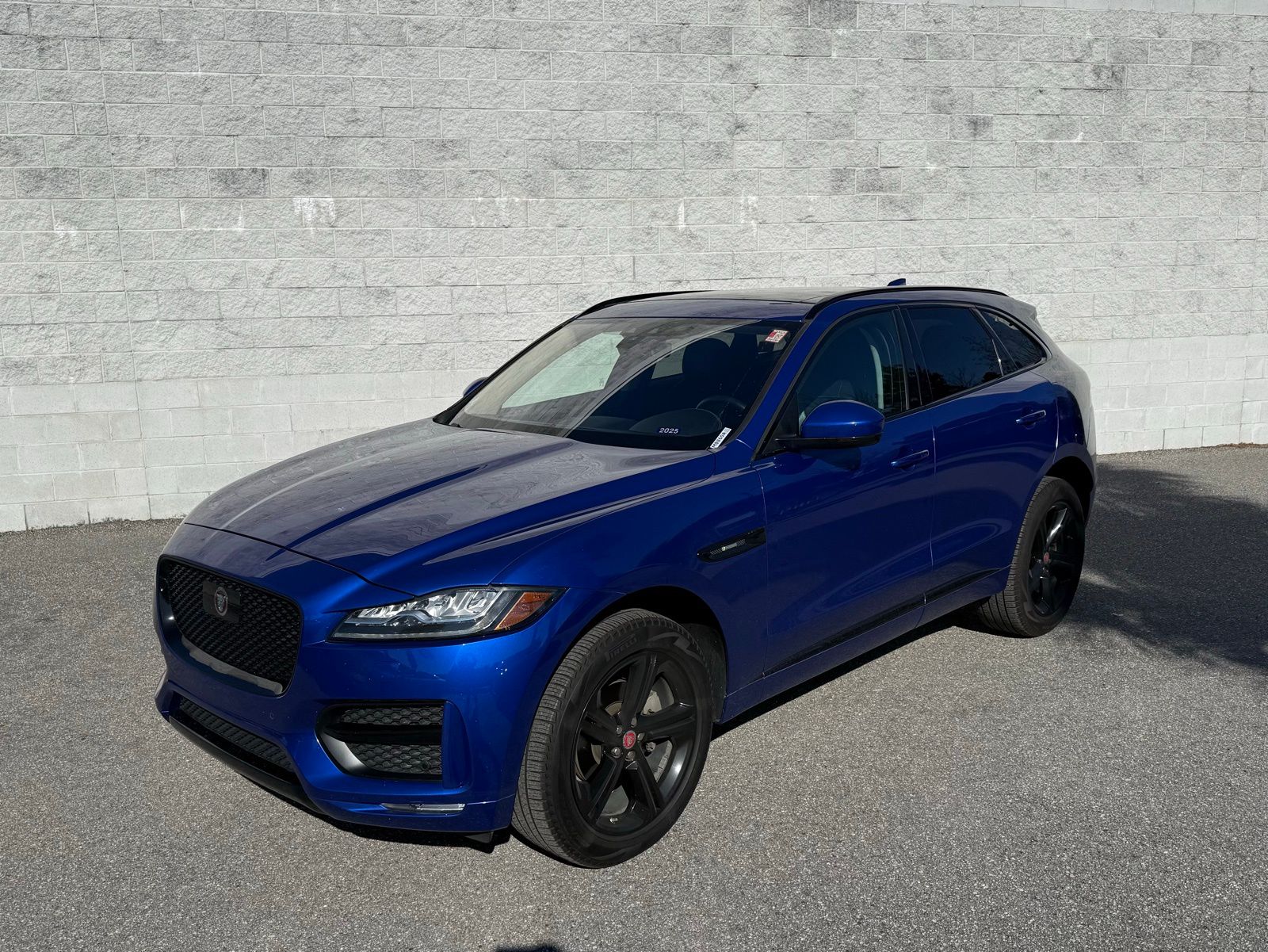 2019 Jaguar F-Pace R-Sport's photo