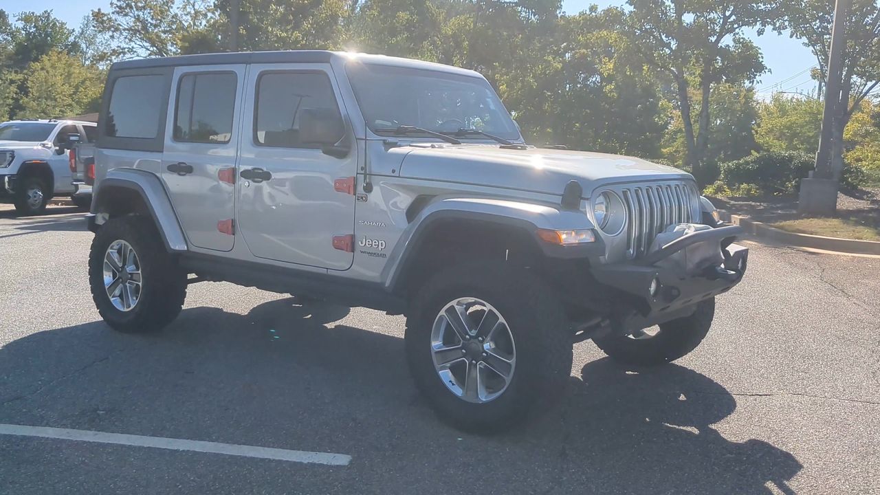 2019 Jeep Wrangler Unlimited Sahara photo 2