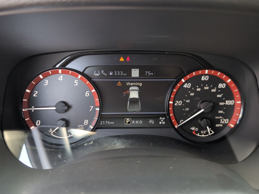 2024 Nissan Frontier PRO-4X photo 10