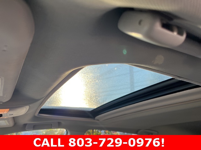 2016 Toyota RAV4 XLE photo 11