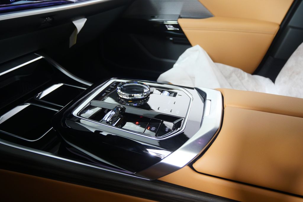 2025 Bmw 740i photo 24