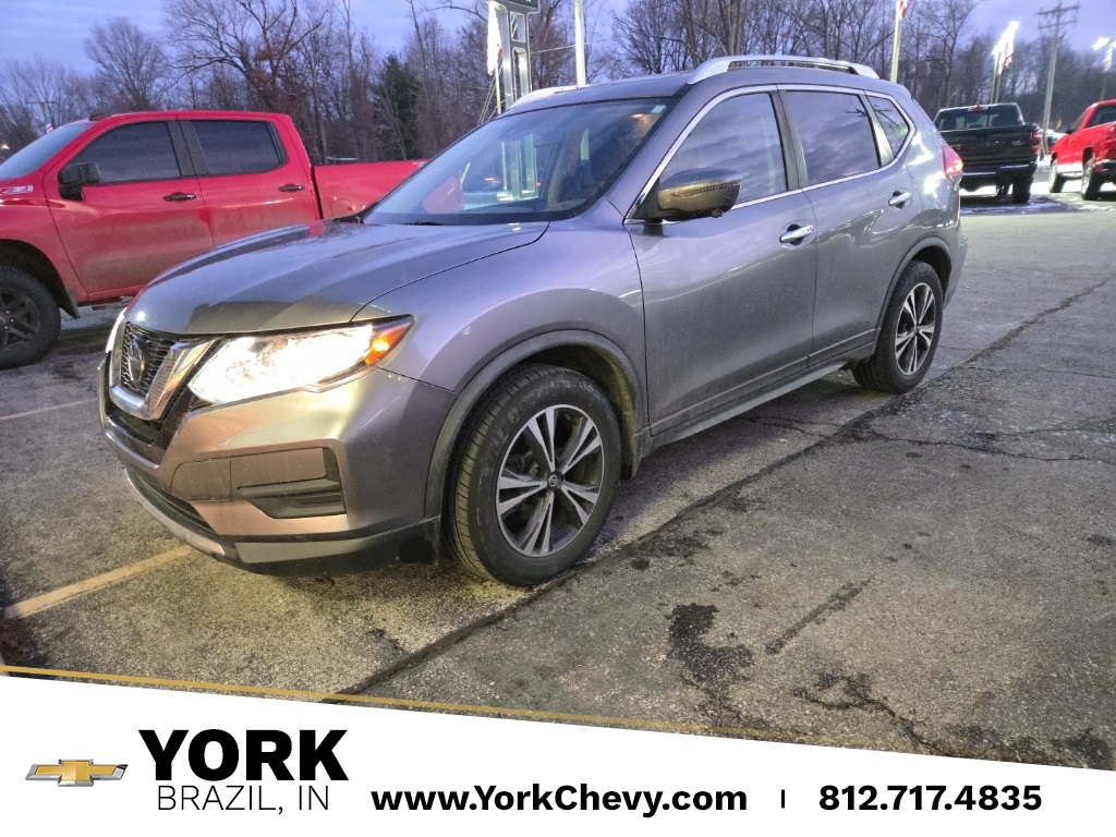 2019 Nissan Rogue SV's photo