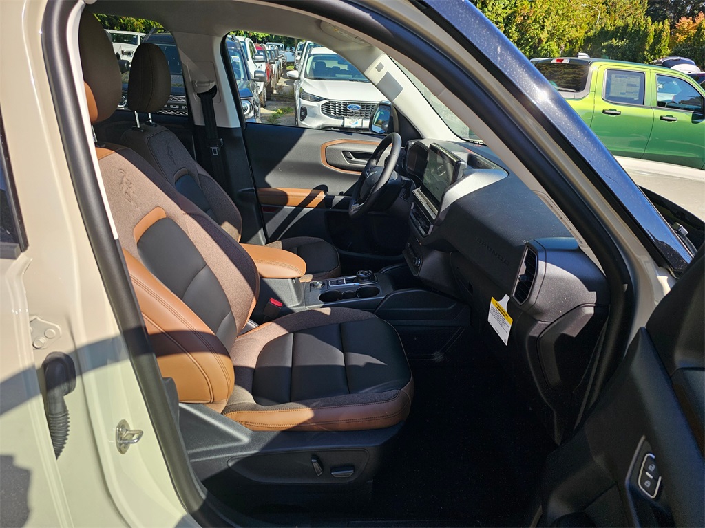 2025 Ford Bronco Sport Outer Banks photo 10