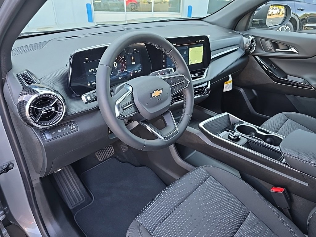 2026 Chevrolet Equinox LT photo 8