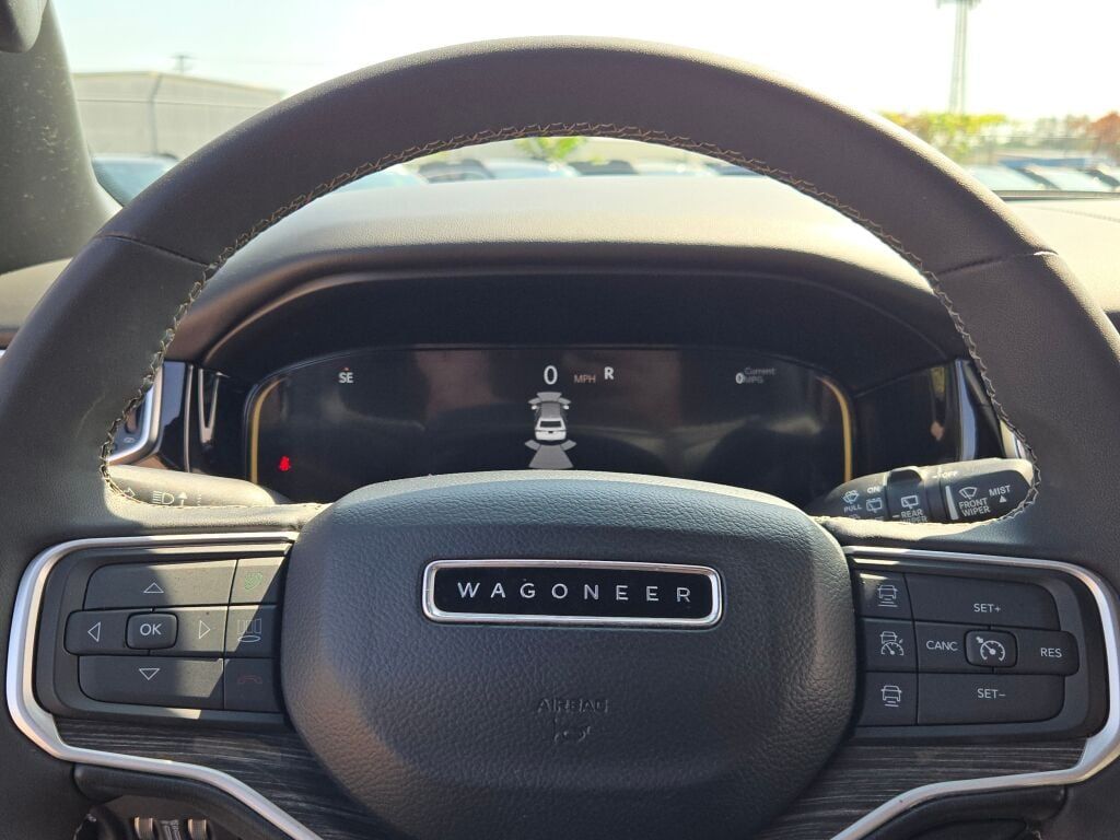 2022 Jeep Wagoneer Series III photo 33