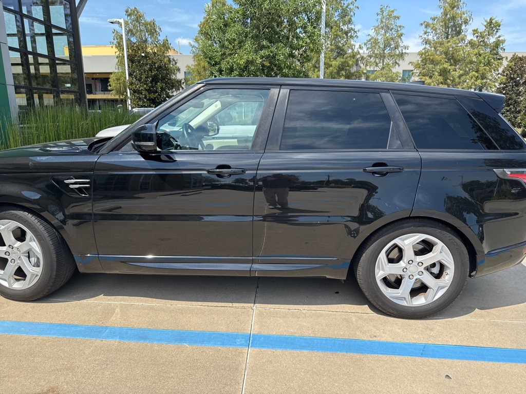 2019 Land Rover Range Rover Sport HSE photo 4