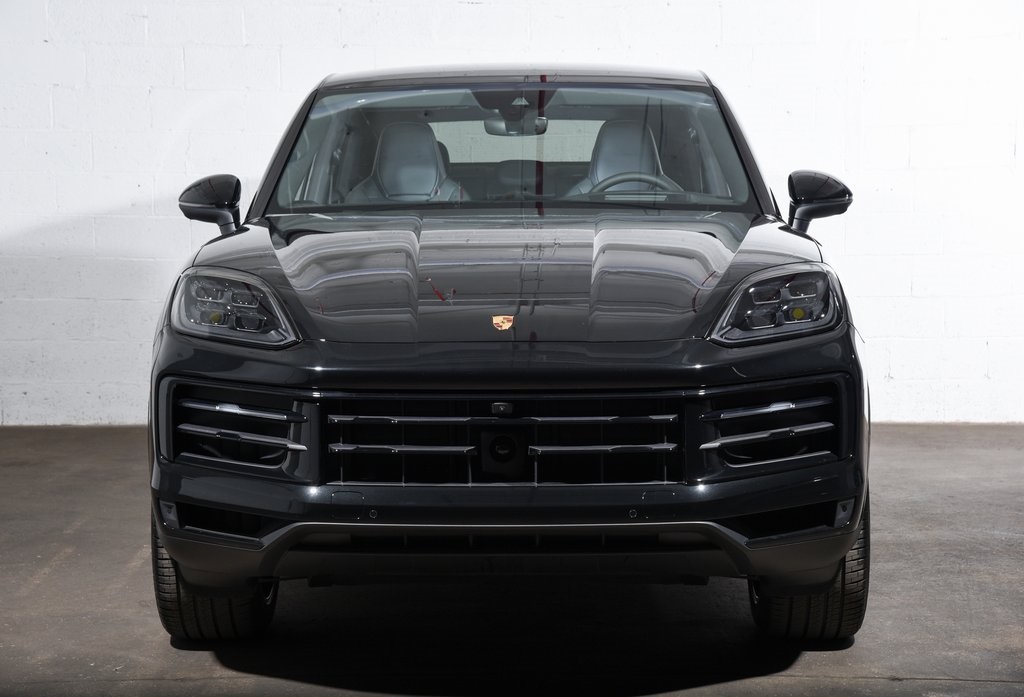 2025 Porsche Cayenne Coupe S photo 9