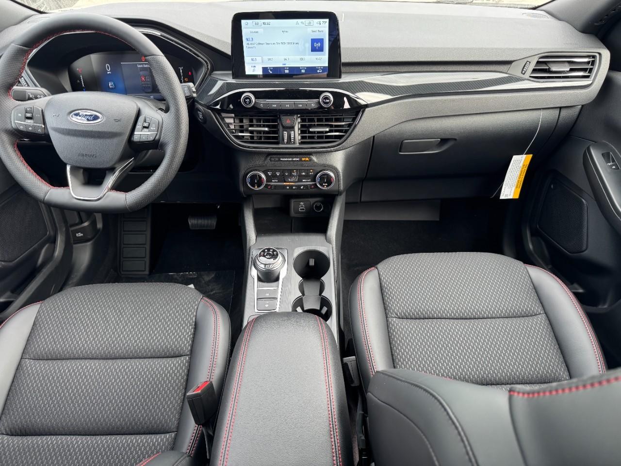 2026 Ford Escape ST-Line photo 3