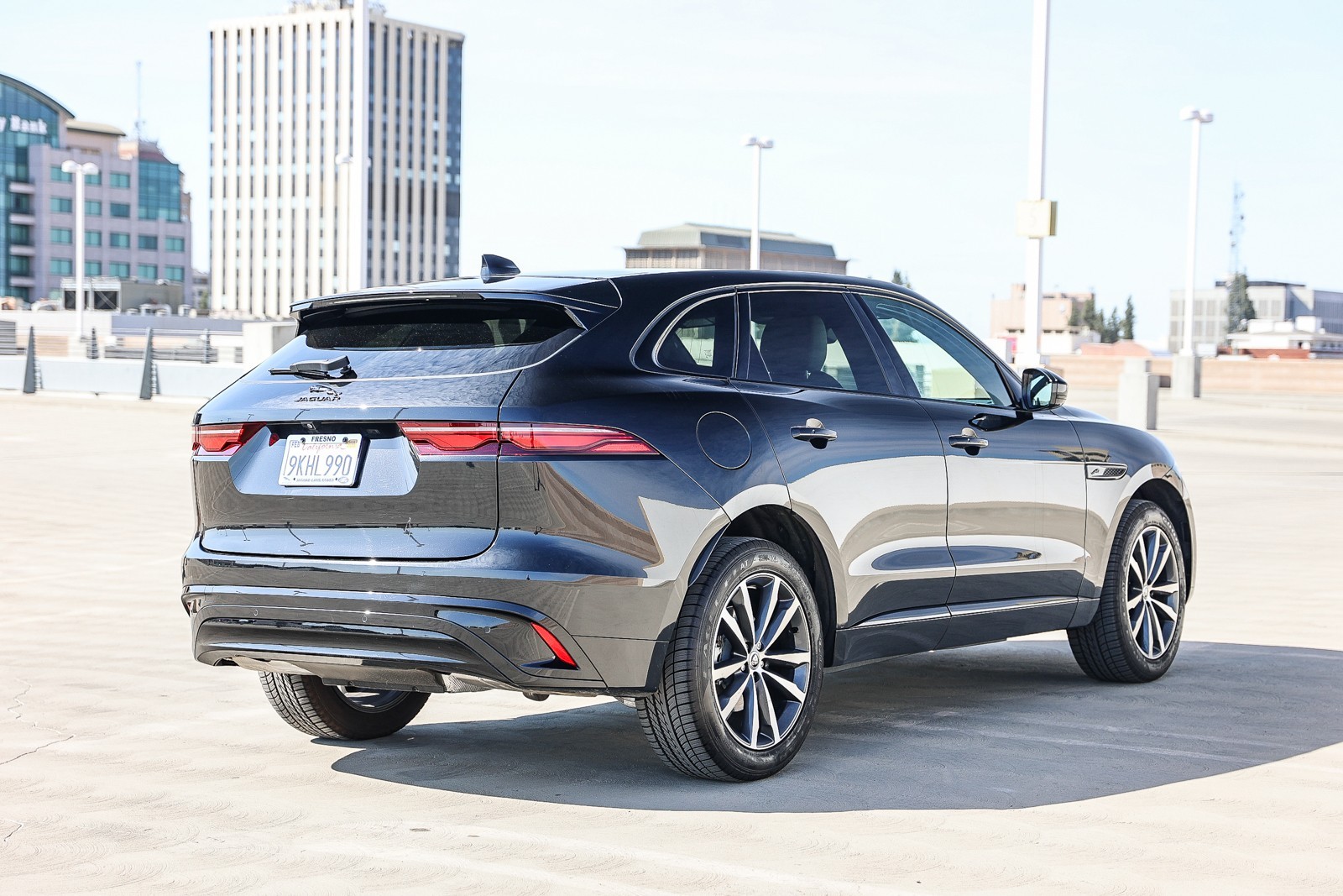 2024 Jaguar F-PACE P250 R-Dynamic S photo 4