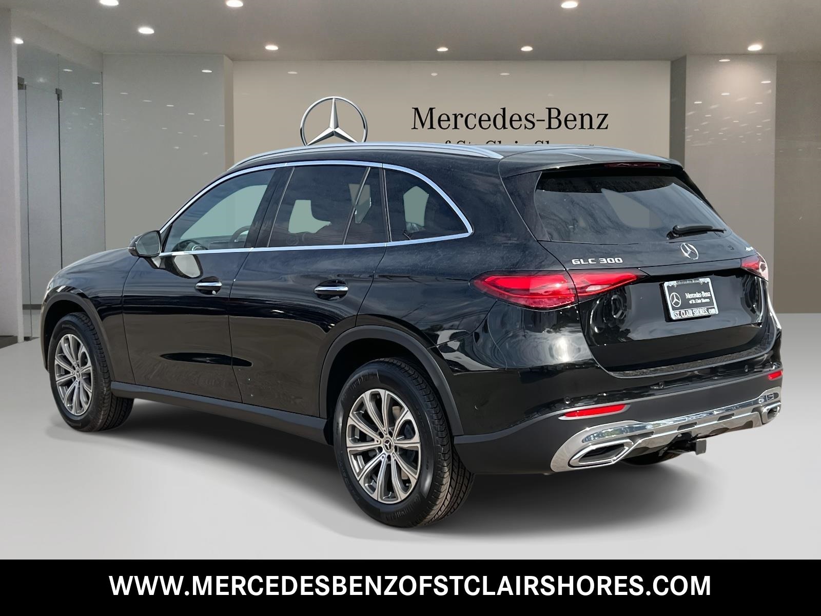 2026 Mercedes Benz GLC 300 4MATIC photo 2