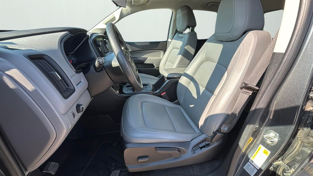 2017 Gmc Canyon Base photo 9