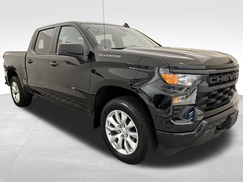 2024 Chevrolet Silverado 1500 Custom photo 5