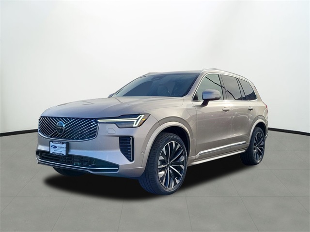 2026 Volvo XC90 Plus's photo