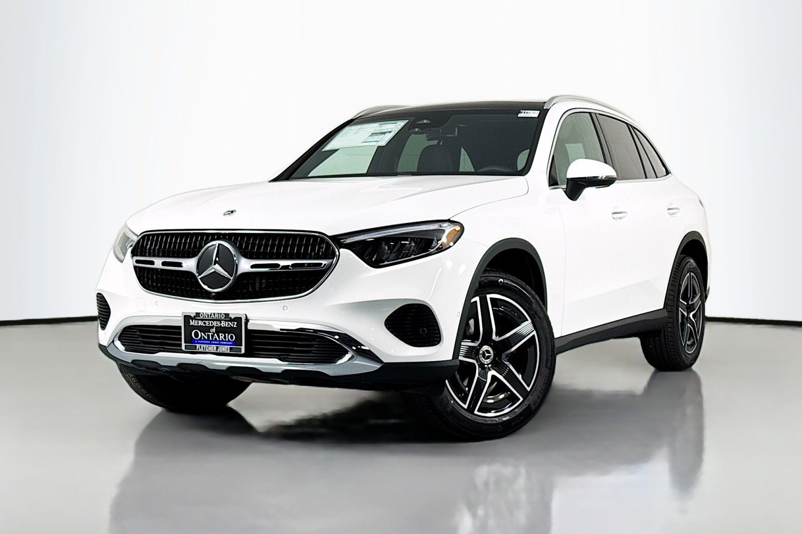 2026 Mercedes-Benz GLC Base's photo