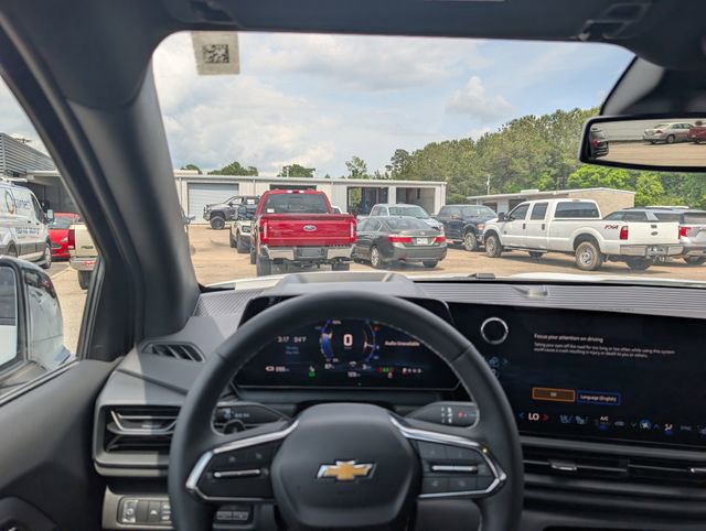 2025 Chevrolet Silverado EV LT photo 25