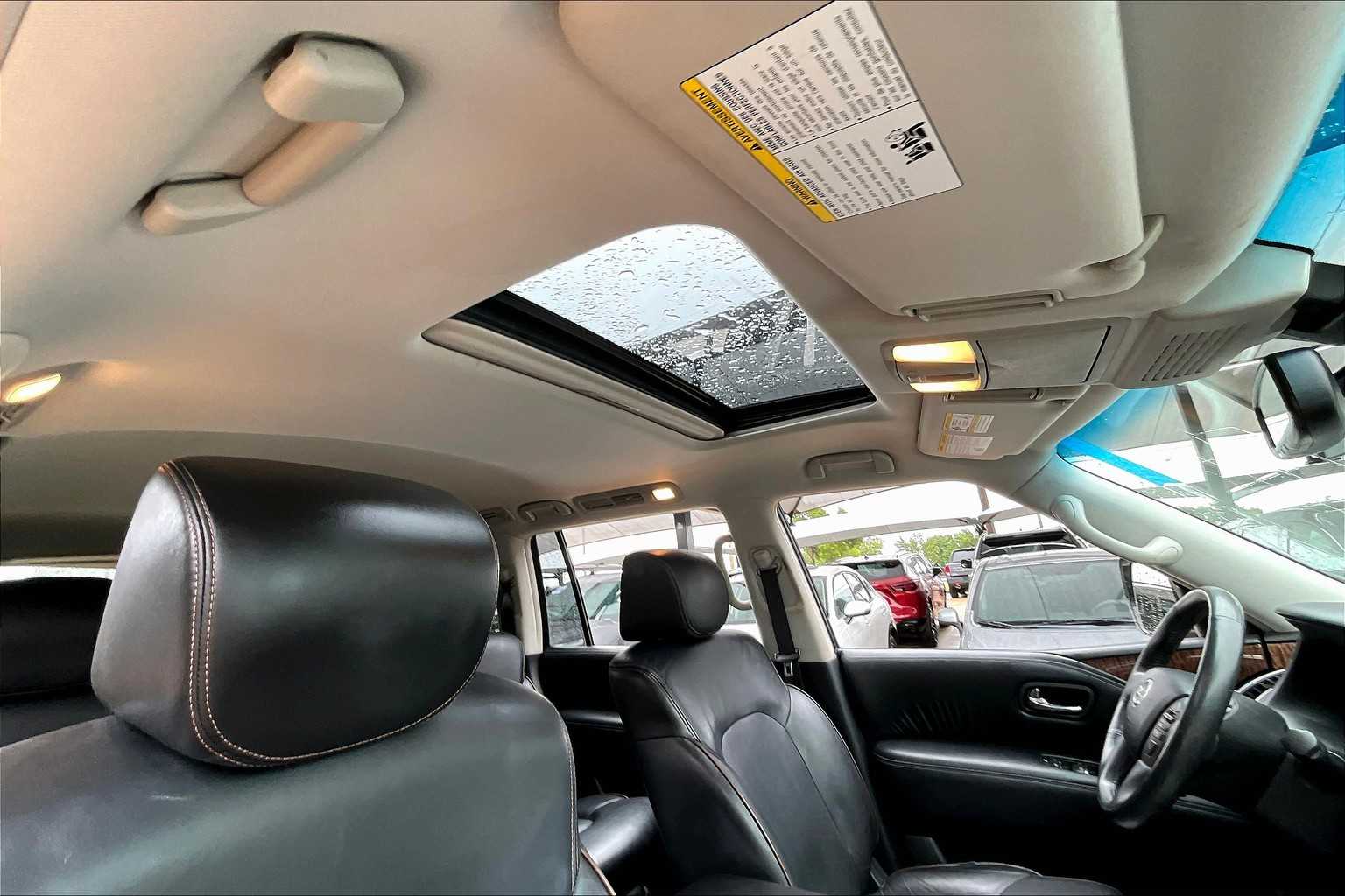 2017 Nissan Armada Platinum photo 13