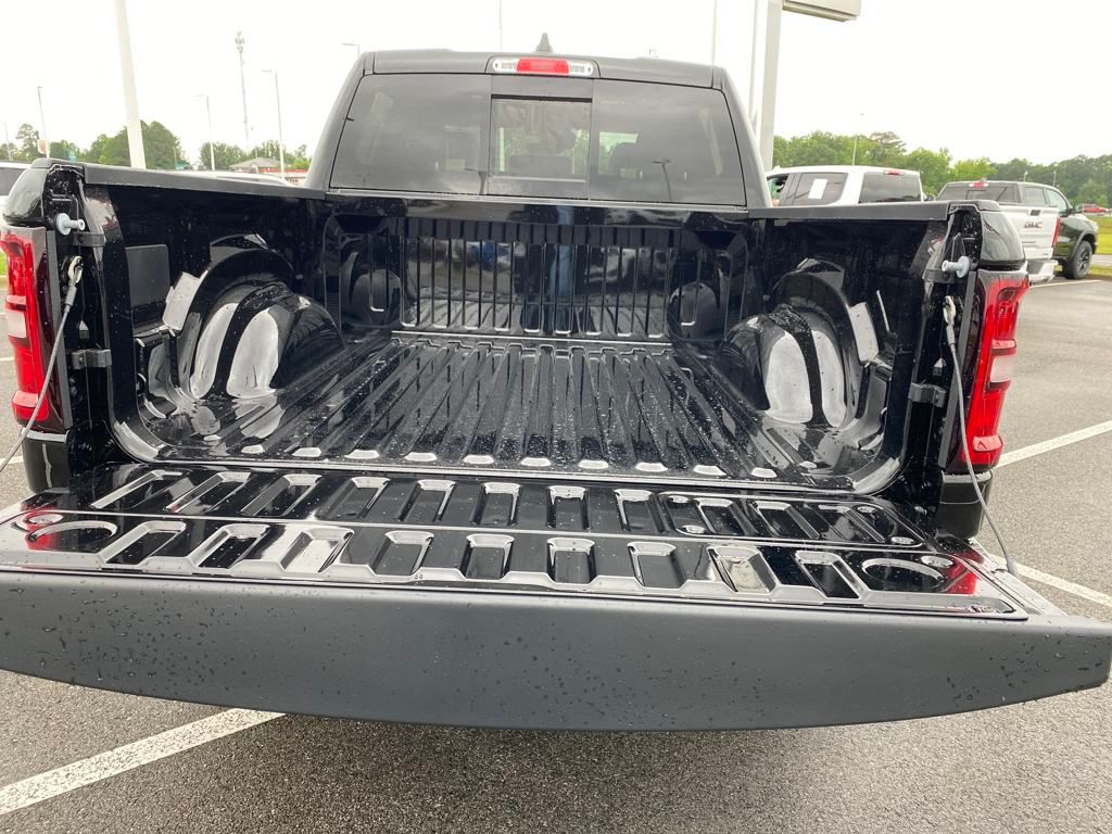 2025 Ram 1500 Laramie photo 22