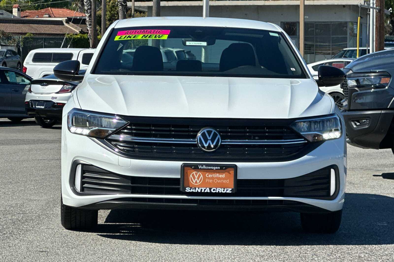 2024 Volkswagen Jetta 1.5T Sport photo 9