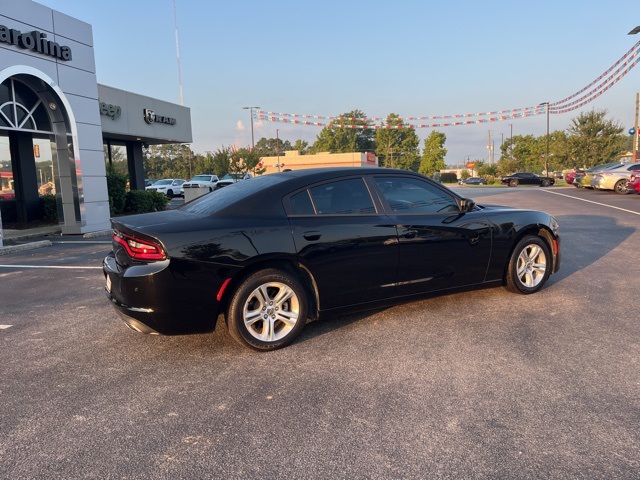 2021 Dodge Charger SXT photo 3