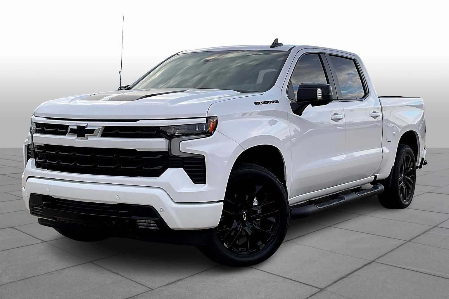 2025 Chevrolet Silverado 1500 RST photo 2