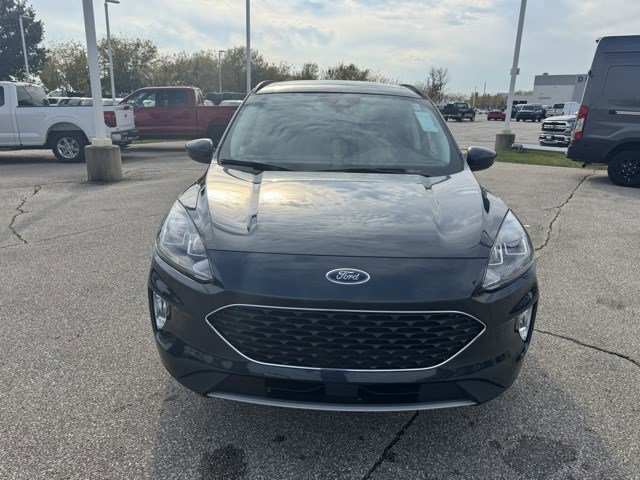 2022 Ford Escape SEL photo 2