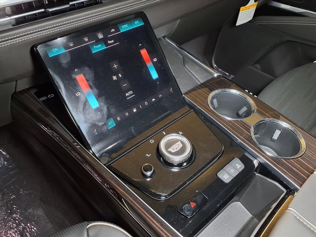 2025 Cadillac Escalade ESV Premium Luxury photo 17