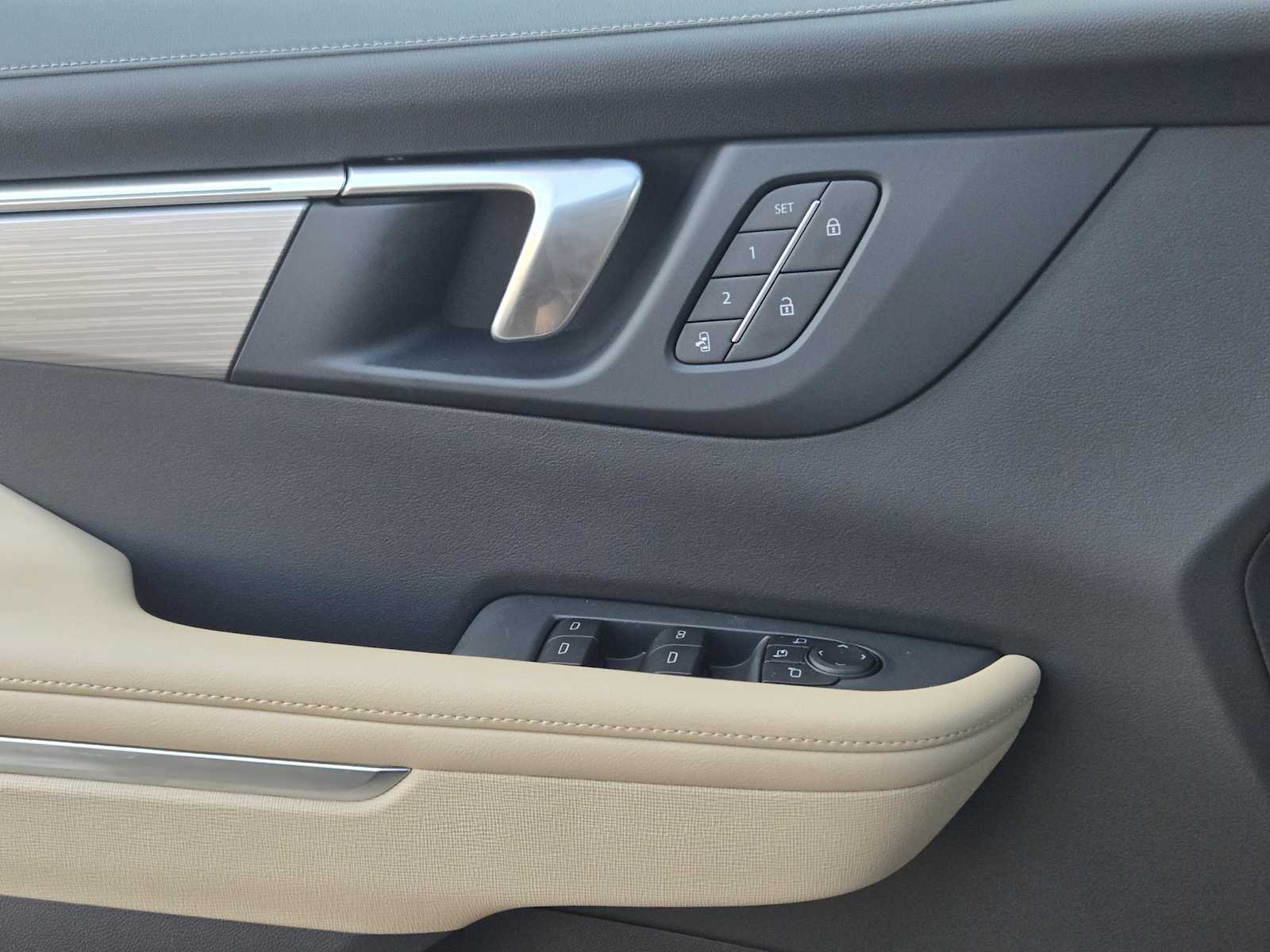 2026 Buick Enclave Preferred photo 15