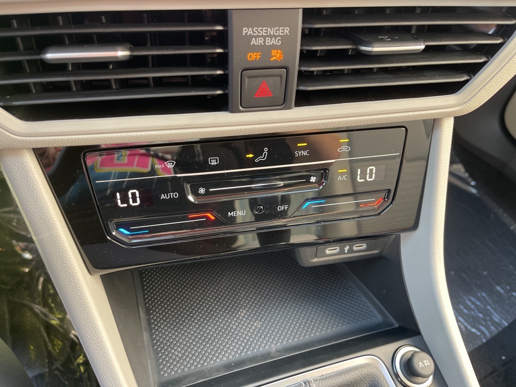 2025 Volkswagen Jetta 1.5T S photo 8