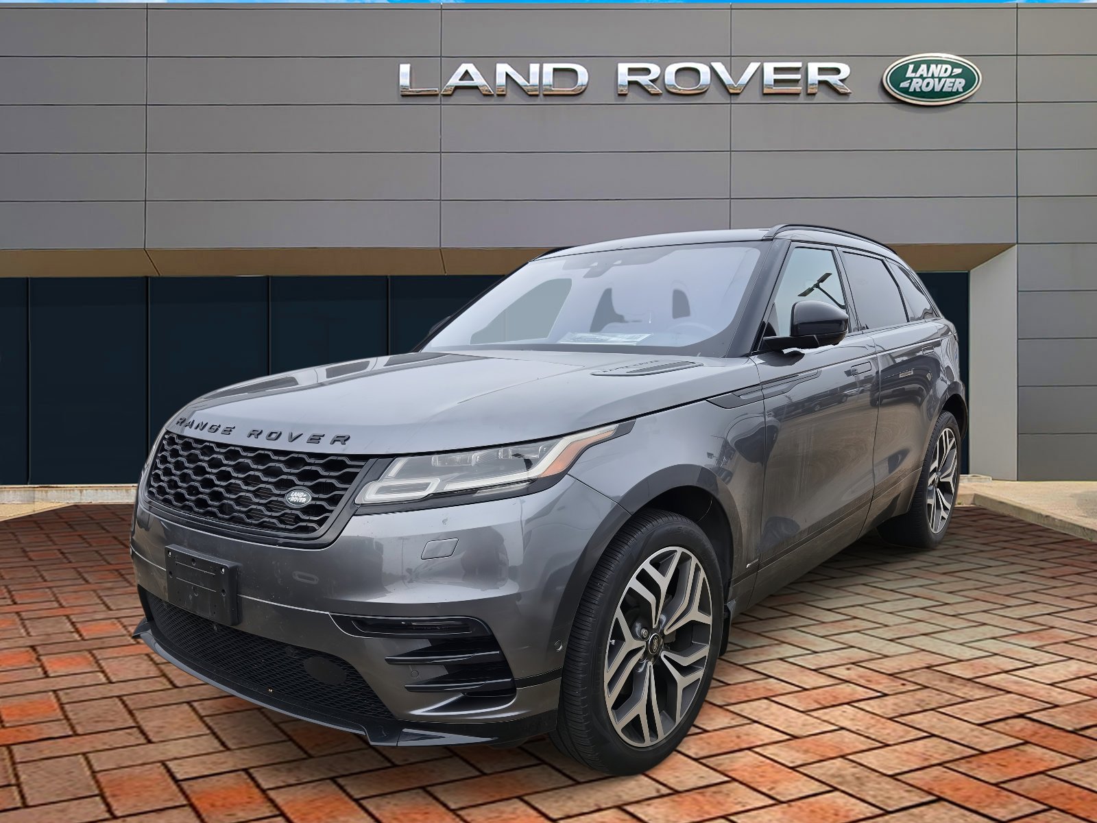2019 Land Rover Range Rover Velar SE's photo