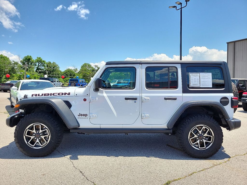 2024 Jeep Wrangler Rubicon photo 3