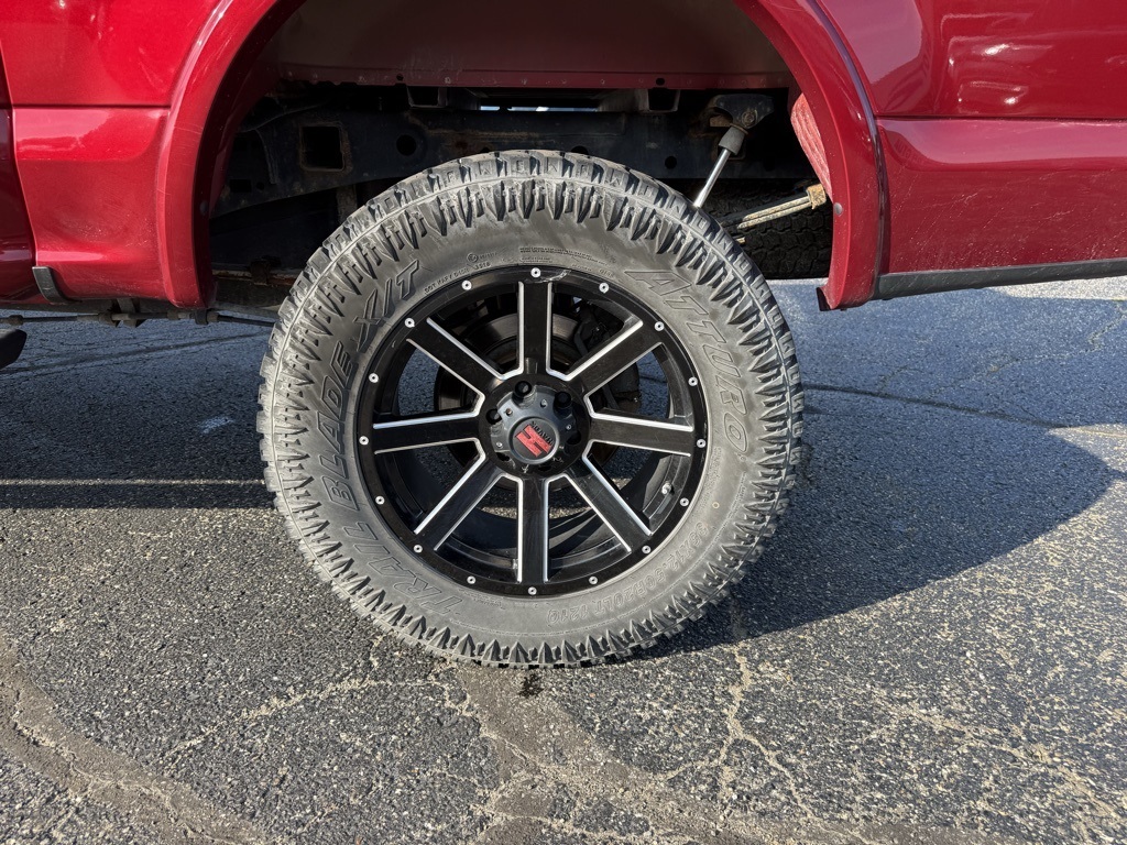 2015 Ford F-150 XLT photo 12