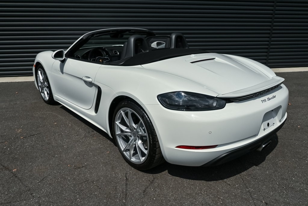 2025 Porsche Boxster photo 3