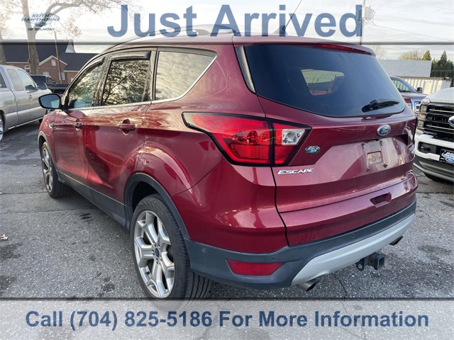 2019 Ford Escape Titanium photo 3