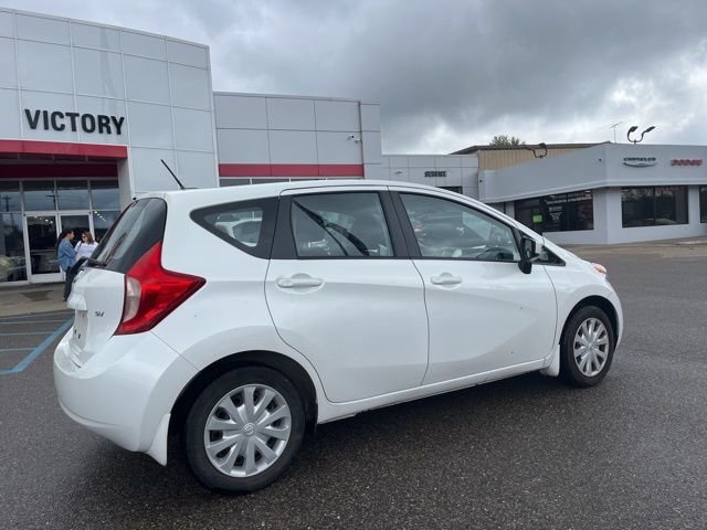 2016 Nissan Versa Note SV photo 4