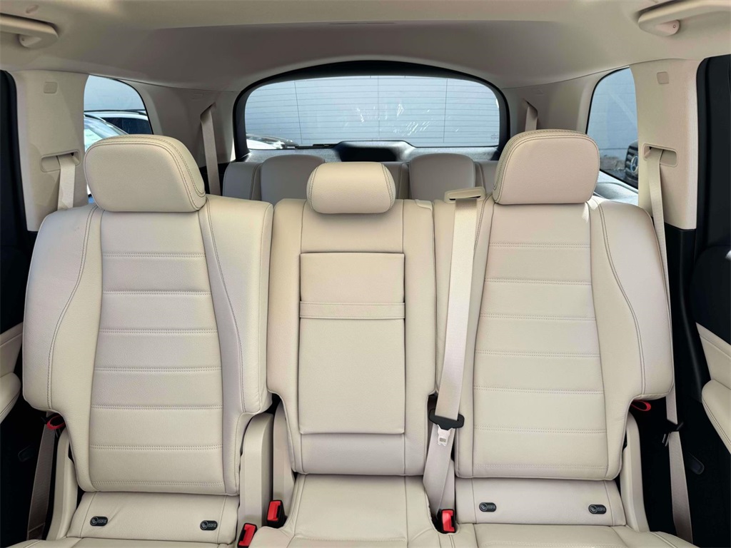 2026 Mercedes Benz GLS 450 4MATIC photo 4