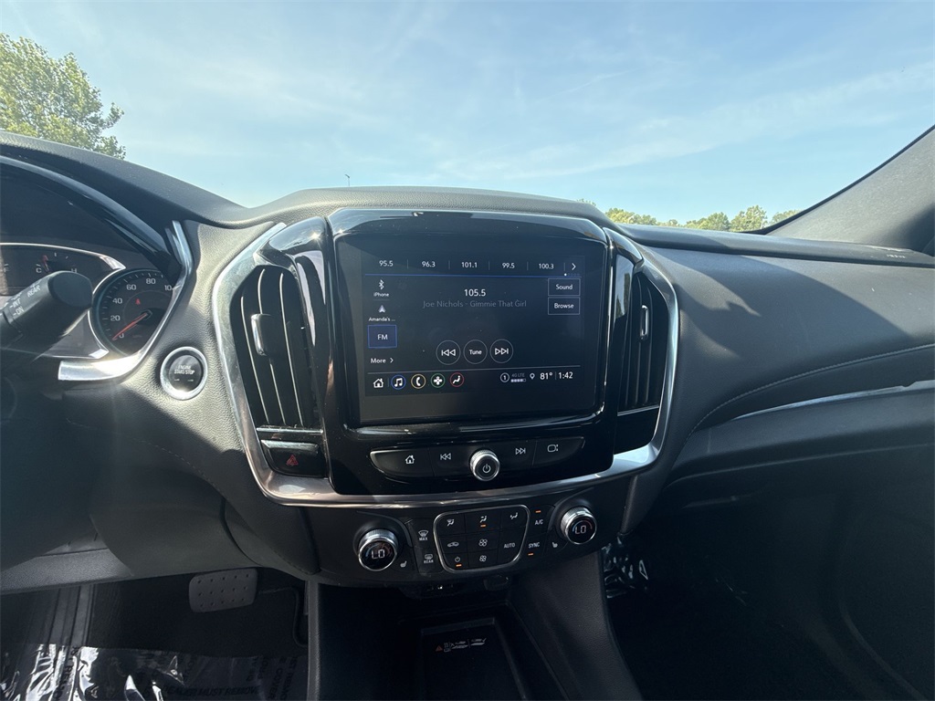 2023 Chevrolet Traverse photo 11