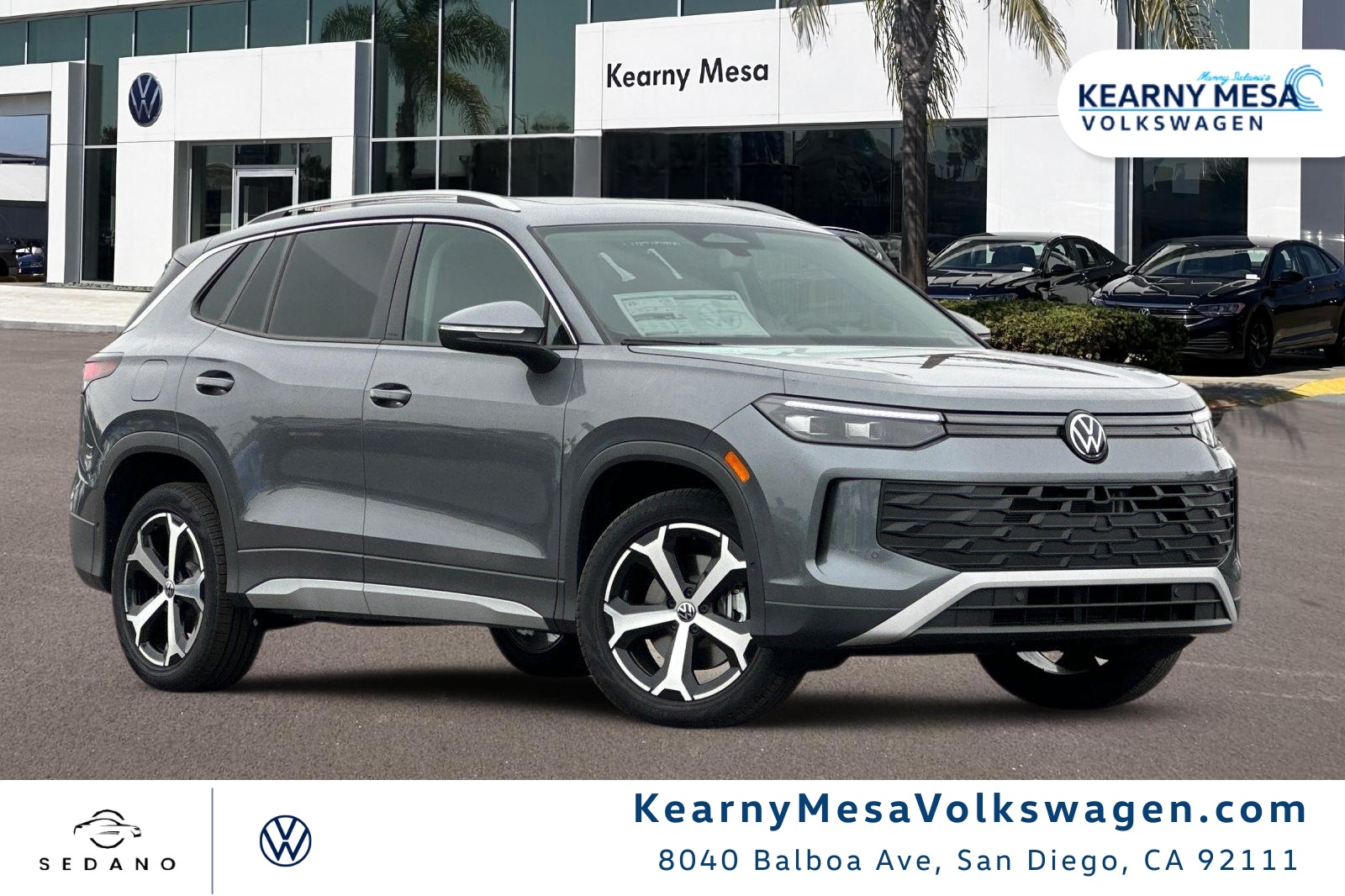 2025 Volkswagen Tiguan SE's photo