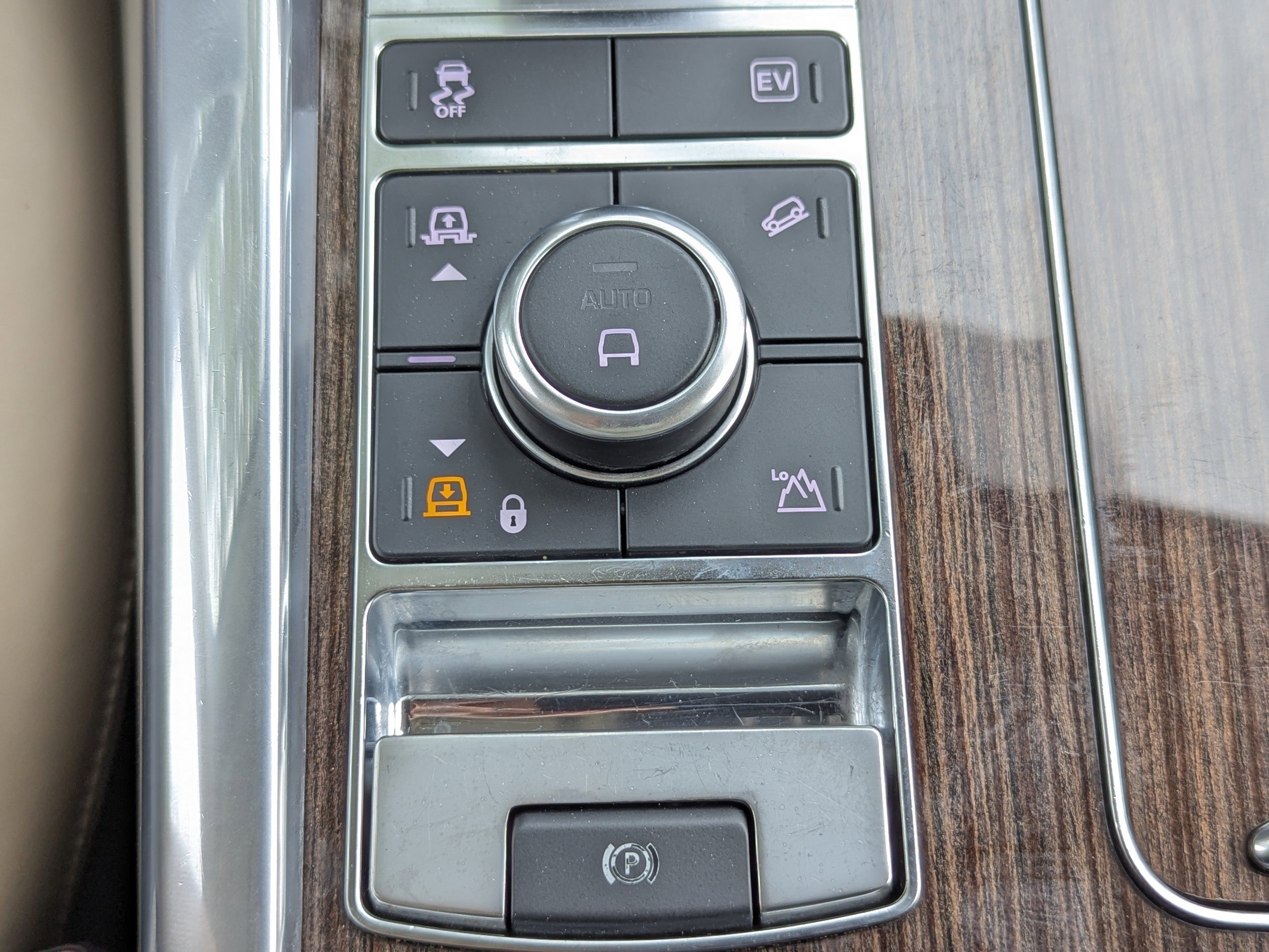2020 Land Rover Range Rover Sport HSE photo 25