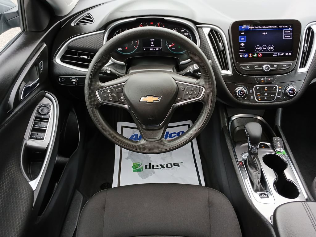 2024 Chevrolet Malibu 1LT photo 12