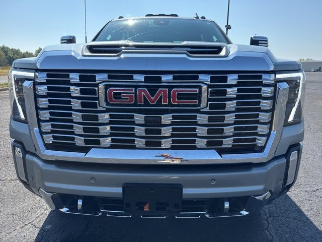 2025 Gmc Sierra 2500 HD Denali photo 2