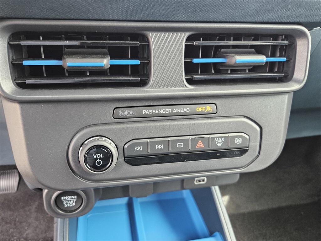 2025 Ford Maverick XLT photo 16