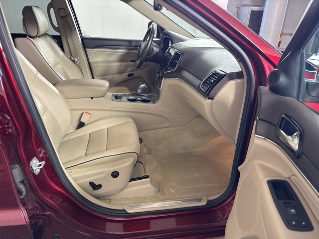 2020 Jeep Grand Cherokee Overland photo 26