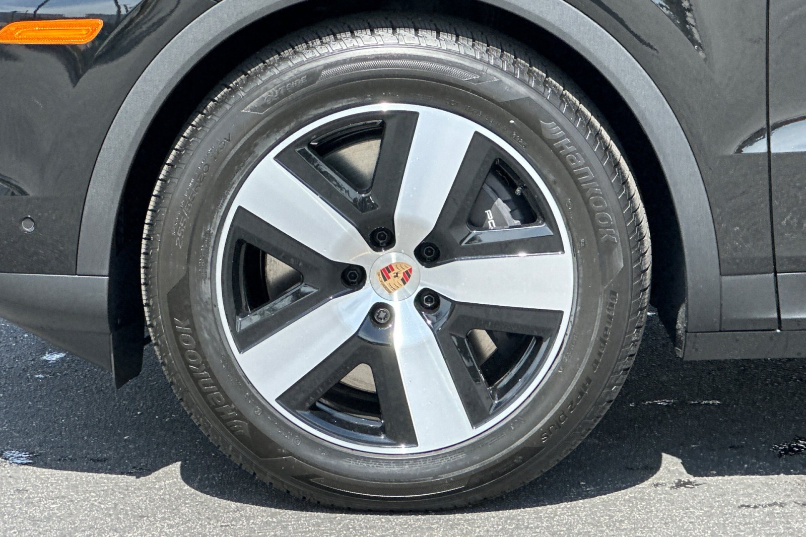 2026 Porsche Cayenne E-Hybrid photo 23