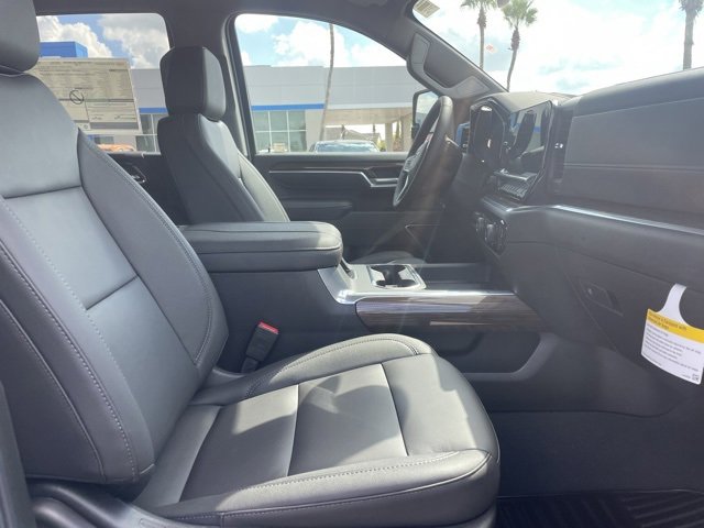 2026 Chevrolet Silverado 2500HD LT photo 16