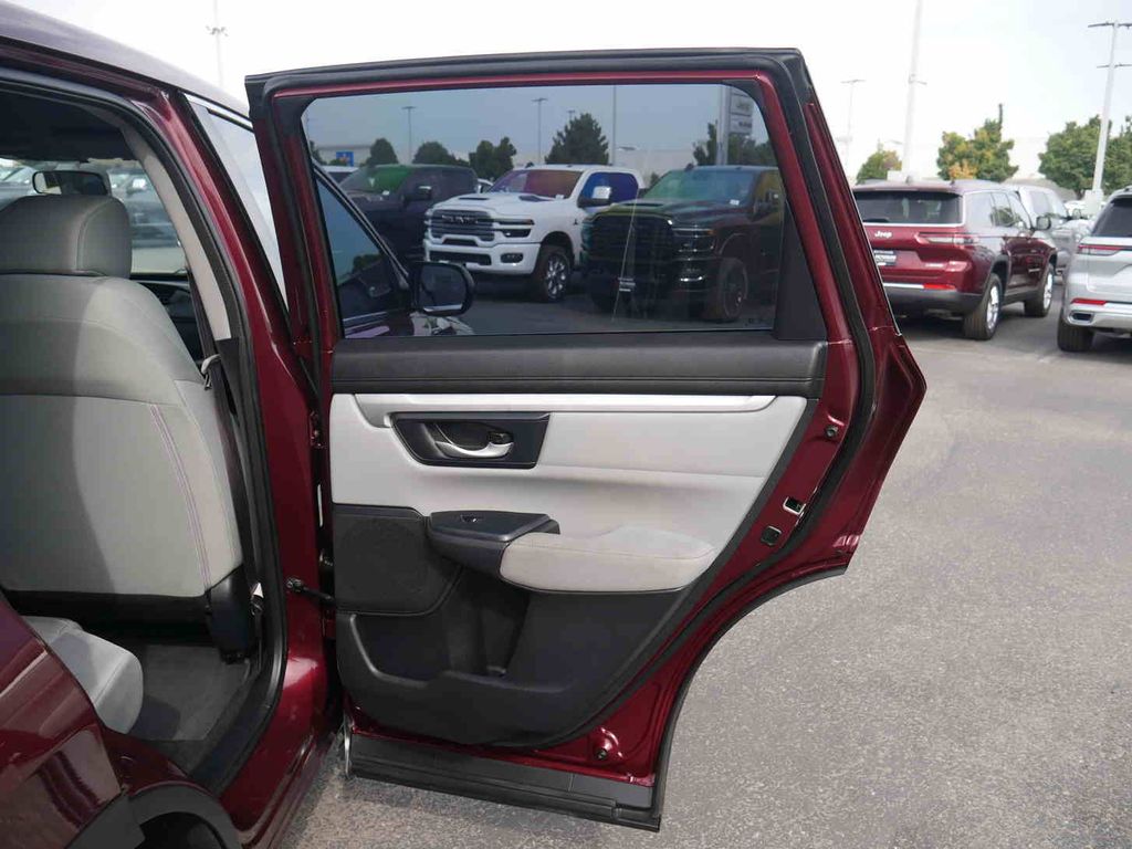 2019 Honda CR-V LX photo 19