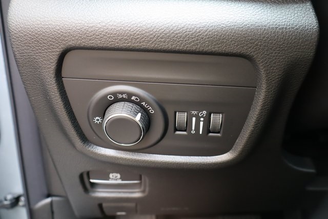 2025 Jeep Grand Cherokee Altitude X photo 8