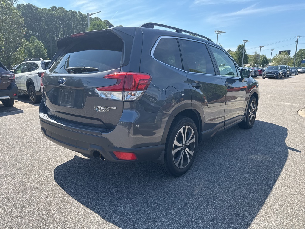 2021 Subaru Forester Limited photo 4