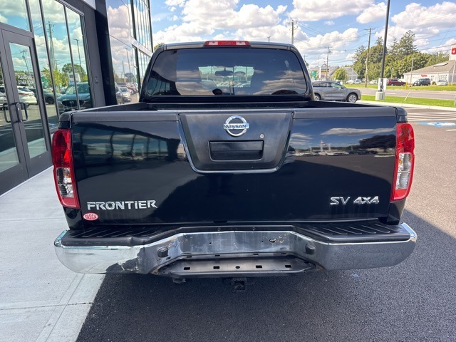 2012 Nissan Frontier SV photo 4