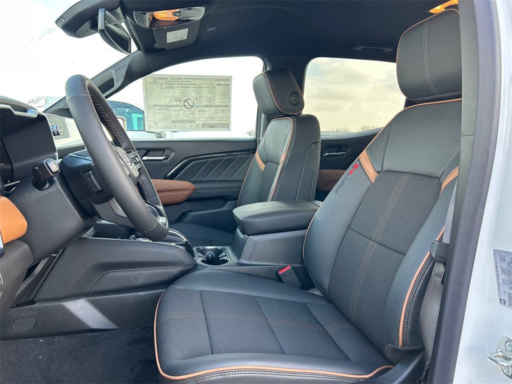 2026 GMC CANYON - Image 14