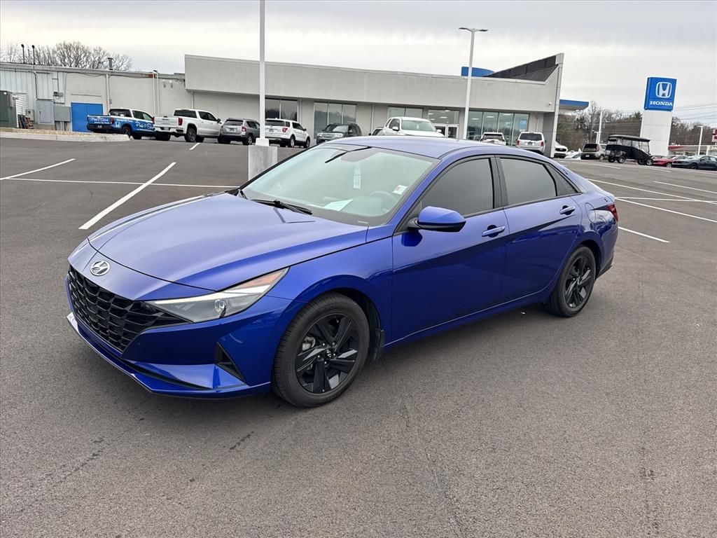 2023 Hyundai Elantra Blue